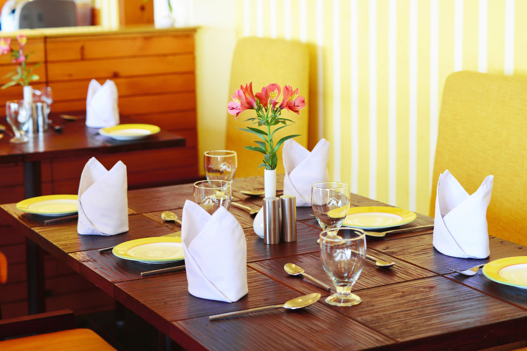 Honeymoon Inn מוסורי מראה חיצוני תמונה